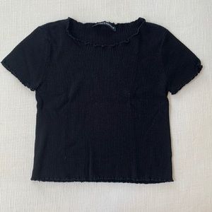 ❗️GREAT CONDITION❗️Brandy Melville Ribbed Black Baby Tee